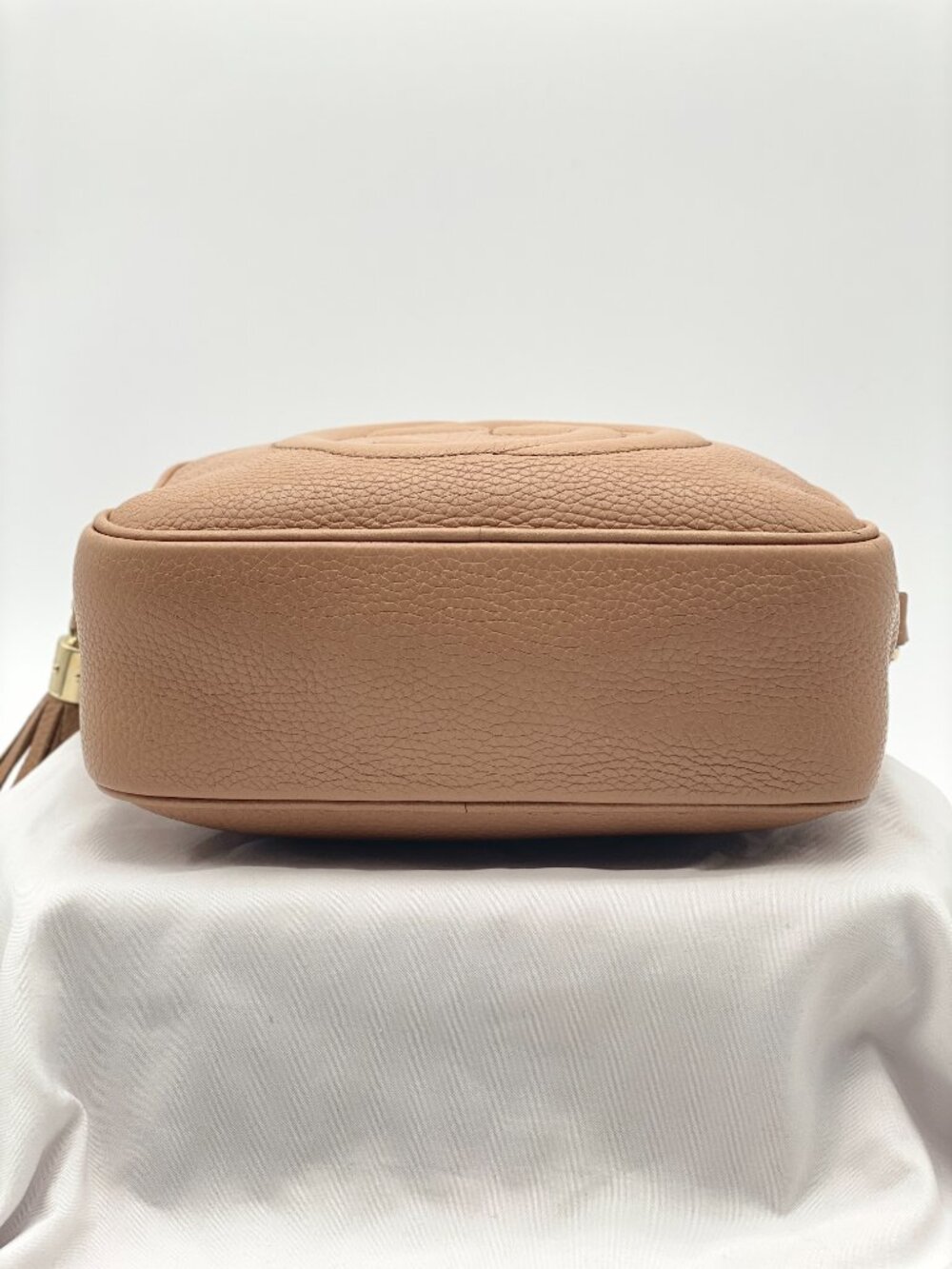 Gucci Pebbled Calfskin Small Soho Disco Bag in Camelia 🤎 Lucia - Picture 13 of 14